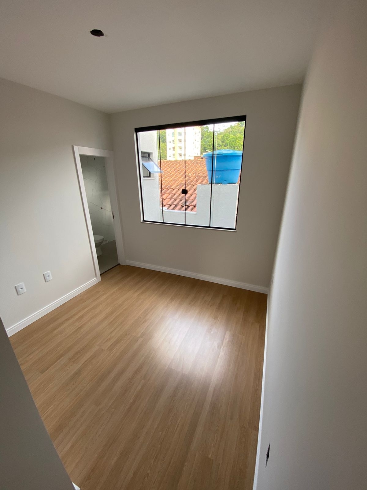 Casa à venda com 3 quartos, 108m² - Foto 11