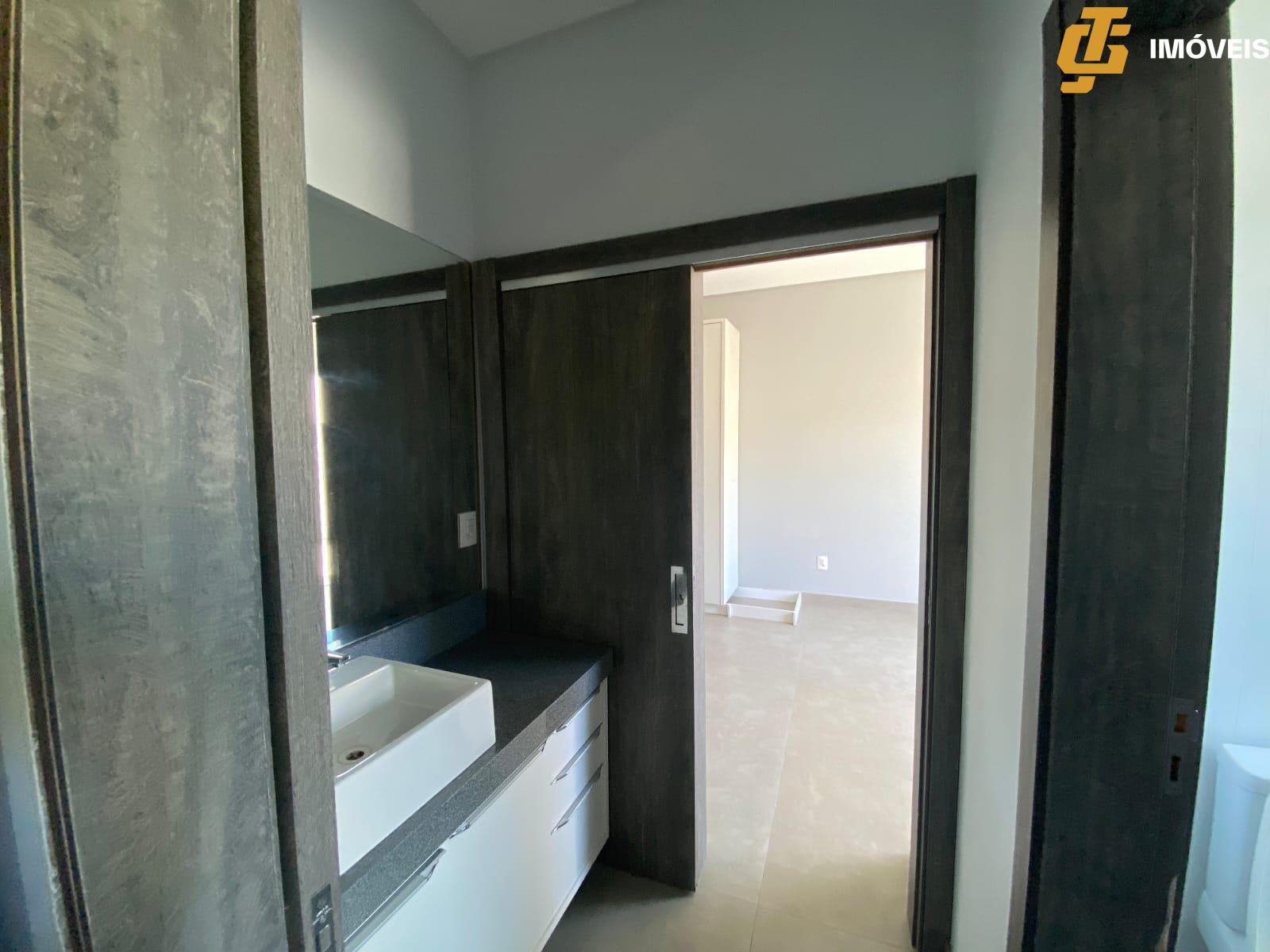 Casa à venda com 3 quartos, 234m² - Foto 4