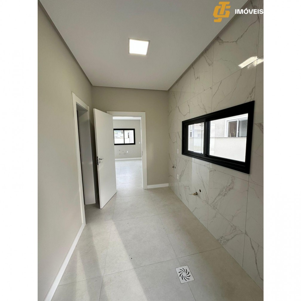 Casa à venda com 3 quartos, 280m² - Foto 3