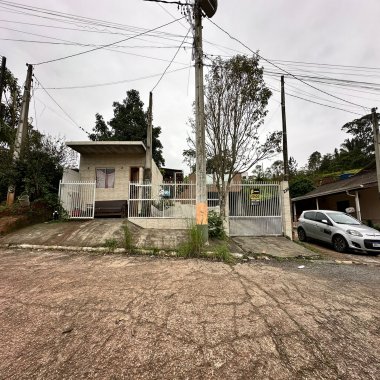 Casa Grande com Kitnet Alugada!