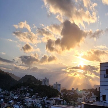  Apto Climatizado com Suíte e Garagem