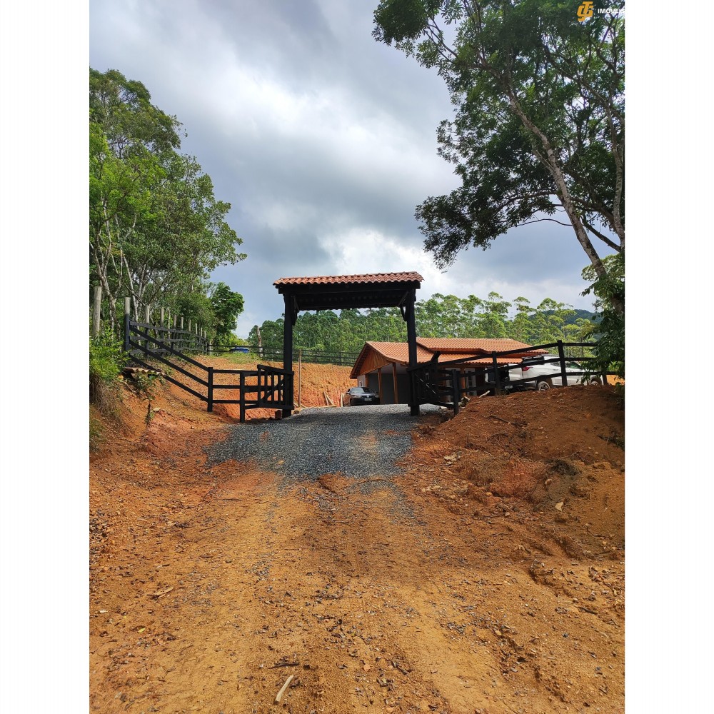 Fazenda à venda com 2 quartos, 11000m² - Foto 2