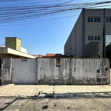 Terreno Plano no Bairro Monte Alegre
