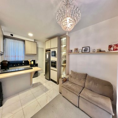 Apartamento Semi Mobiliado com Churrasqueira