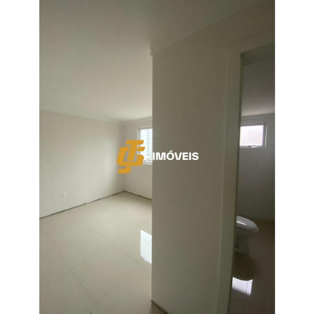 Apartamento à venda com 3 quartos, 146m² - Foto 12