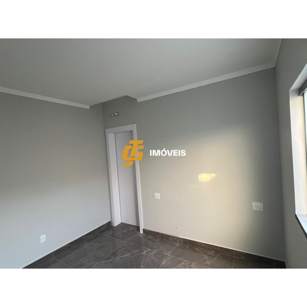 Casa à venda com 3 quartos, 150m² - Foto 2