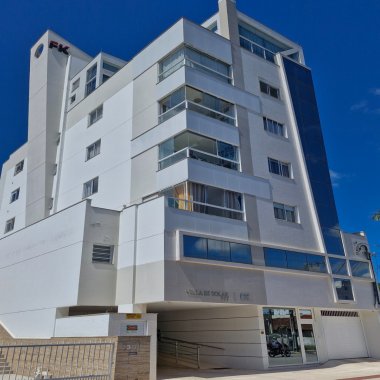 Apartamento Amplo com 2 Dormitórios e 2 Vagas no Bairro Dom Francisco