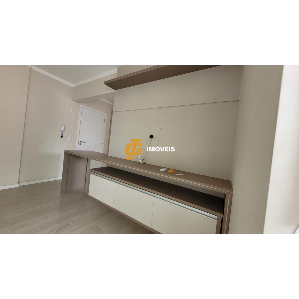 Apartamento à venda com 2 quartos, 64m² - Foto 4