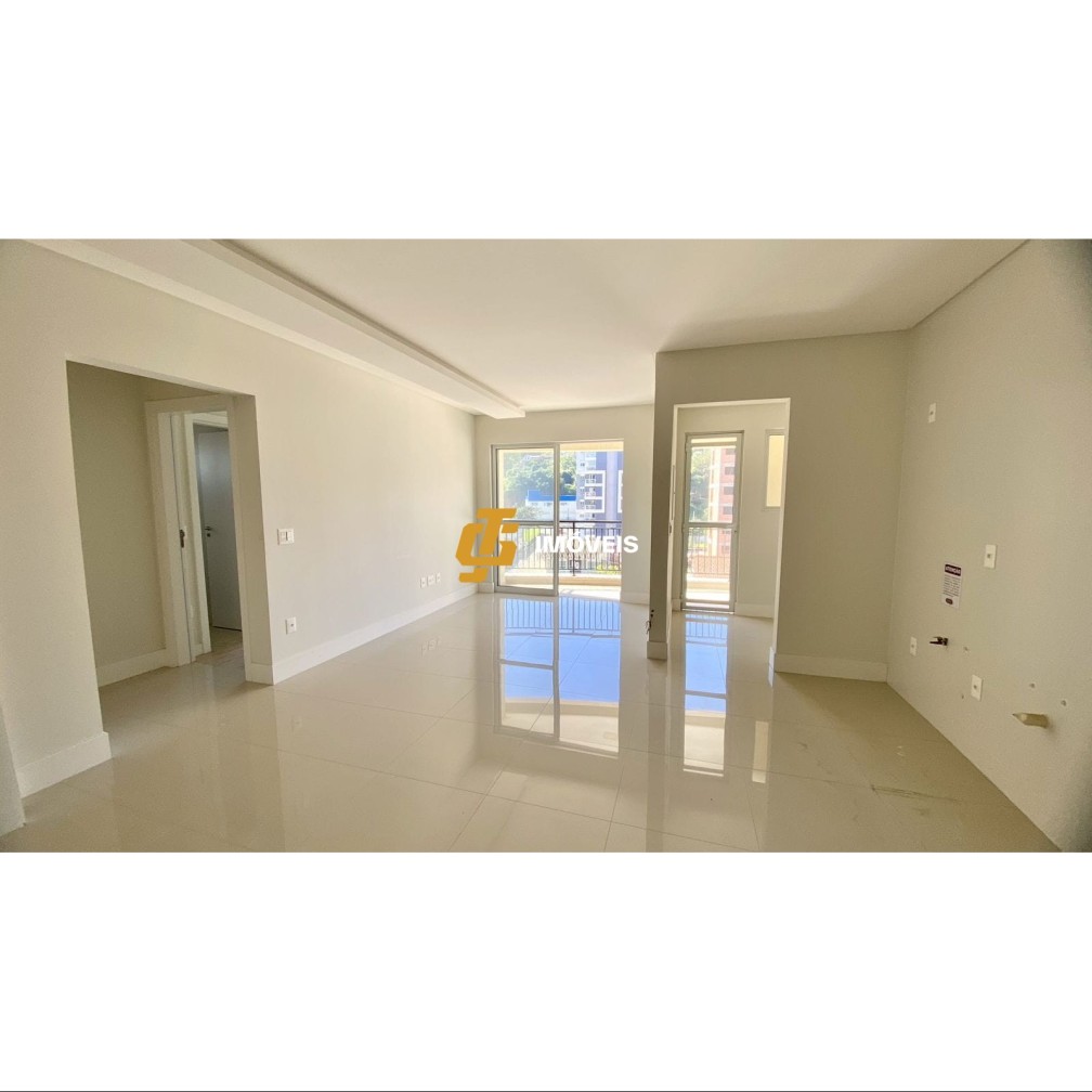 Apartamento à venda com 2 quartos, 77m² - Foto 4