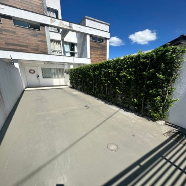 Sobrado Triplex Mobiliado – São Francisco de Assis, Camboriú