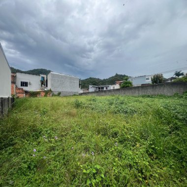 🏡 Vende-se Terreno no Bairro Conde Vila Verde