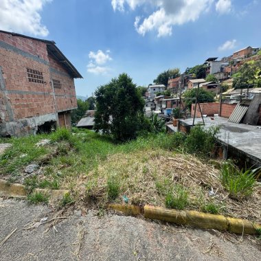 🏡 Terreno disponível para venda