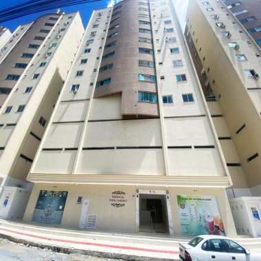 Amplo Apartamento no Tabuleiro 🏡